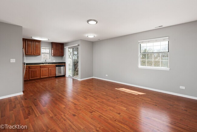 Building Photo - 549 E Shag Bark Ln