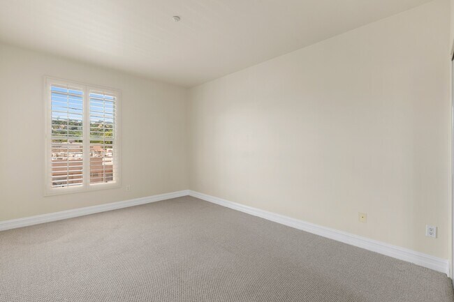 Building Photo - 4202 Whitsett Ave