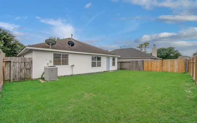 Building Photo - 2650 Daryns Landing Dr