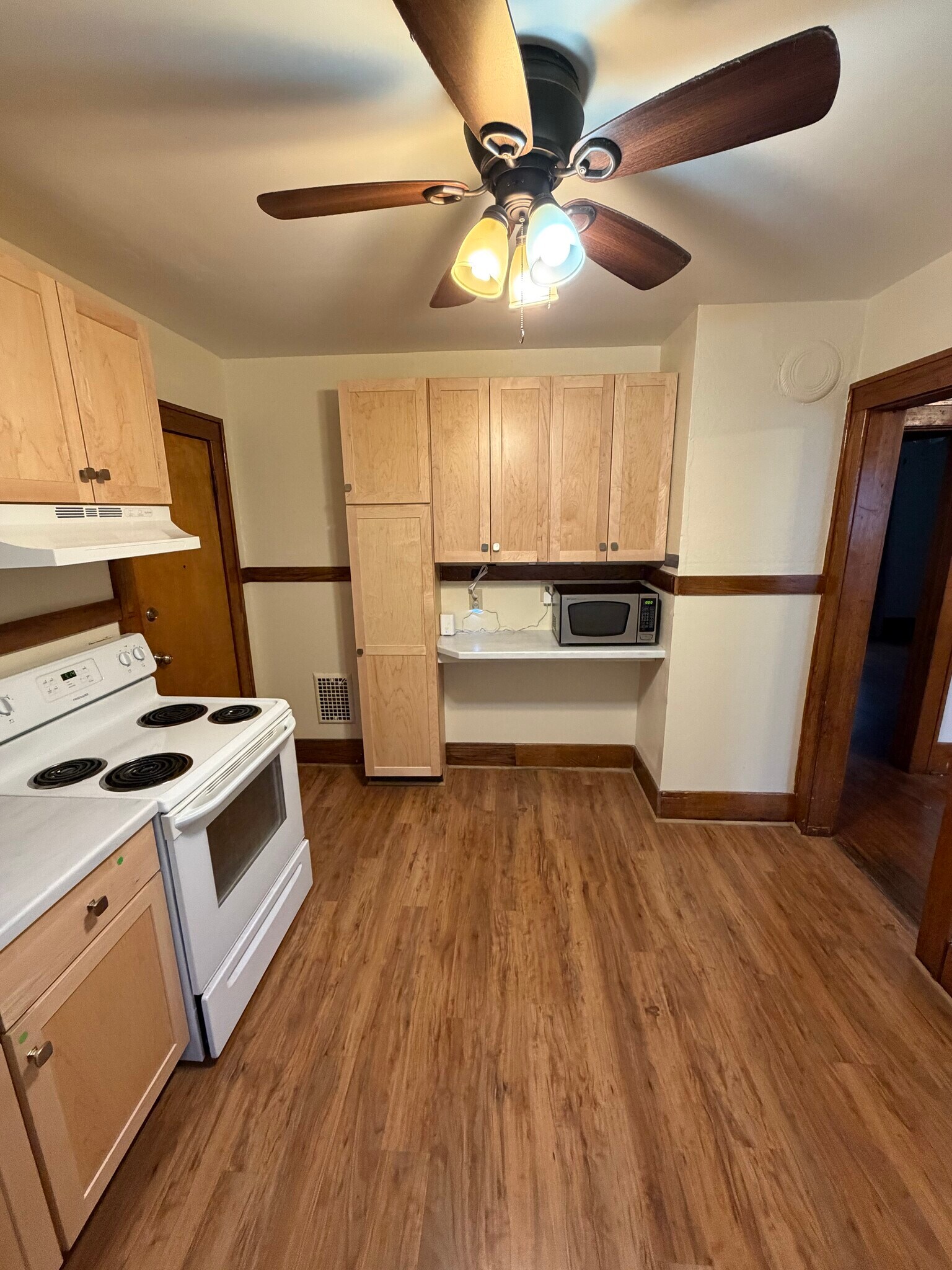 Building Photo - 141 Congress Ave