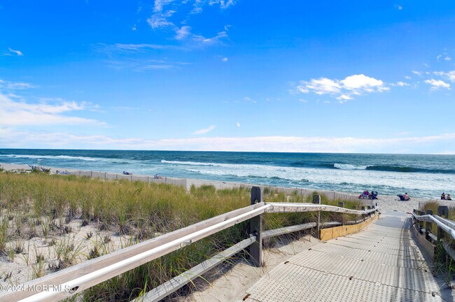 Building Photo - 438 NJ-35