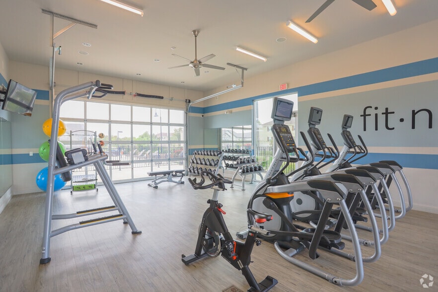 Station at Cottonwood Creek 4900 Bagby Ave Waco TX 76711 Apartment