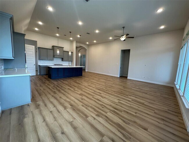 Building Photo - 23730 McNabb Spur Ln