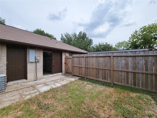 Building Photo - 7245 Cook Rd