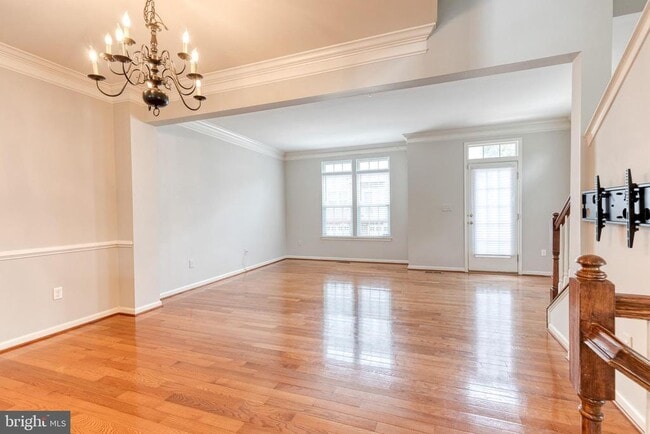 Building Photo - 9301 Paragon Way