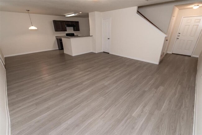 Building Photo - 3026 Junction Dr