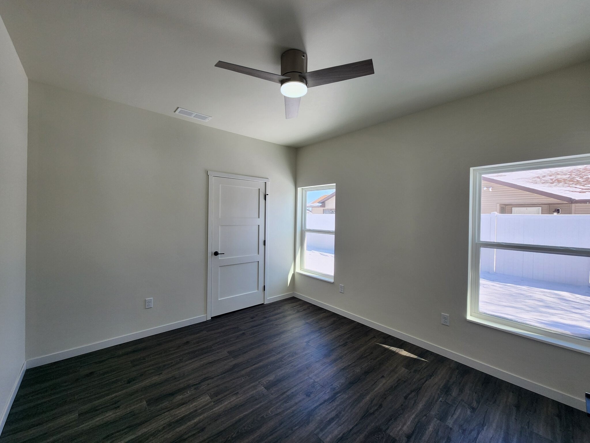 Building Photo - 812 7th St SW