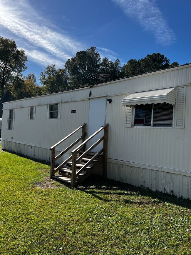 Building Photo - 113 Grace Park Ln