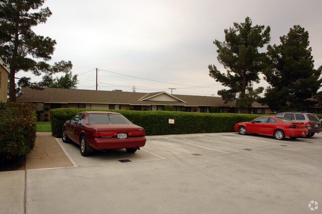 Building Photo - 15360 Sequoia Ave