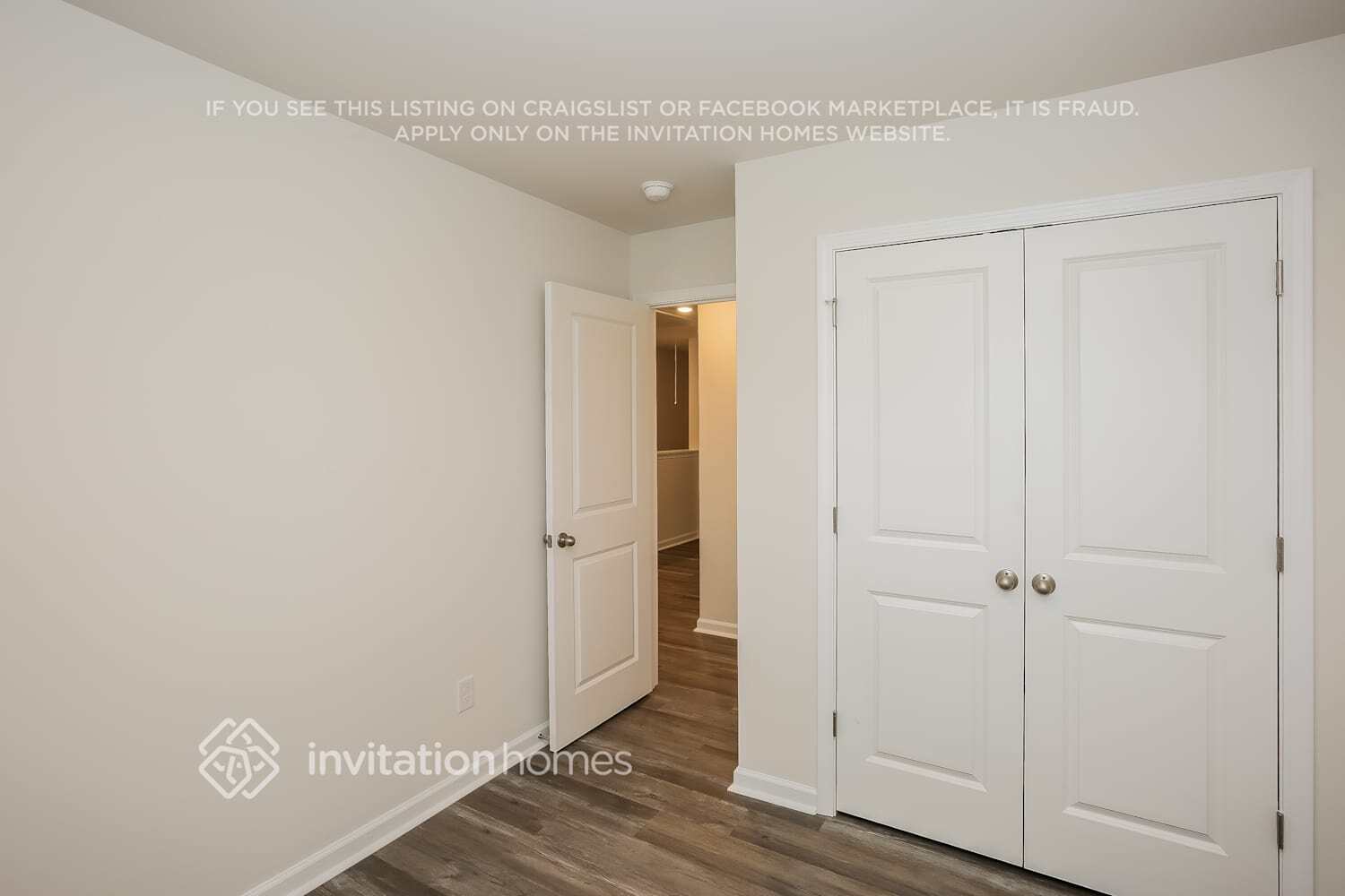 Building Photo - 11561 Brier Vlg Ln