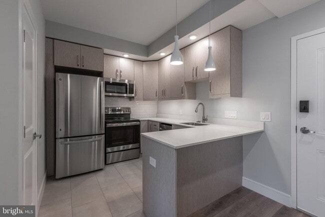 Building Photo - 1222 N Marshall St