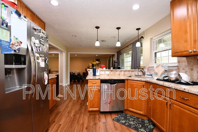 Building Photo - 3410 Plum Brook Ln