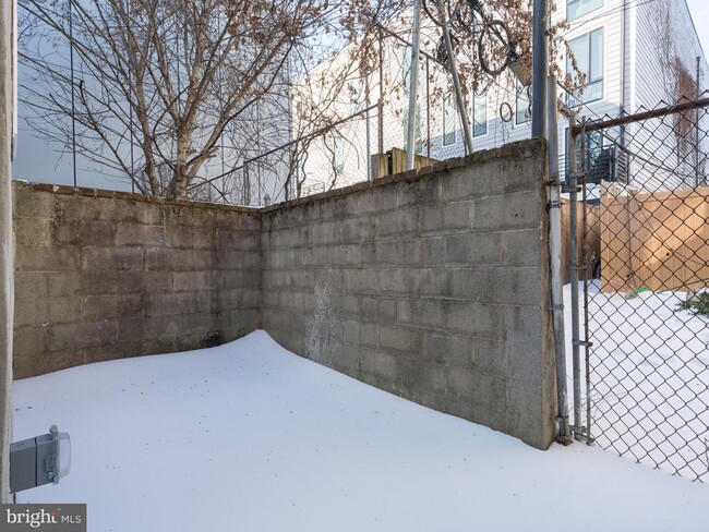 Building Photo - 1809 Wylie St