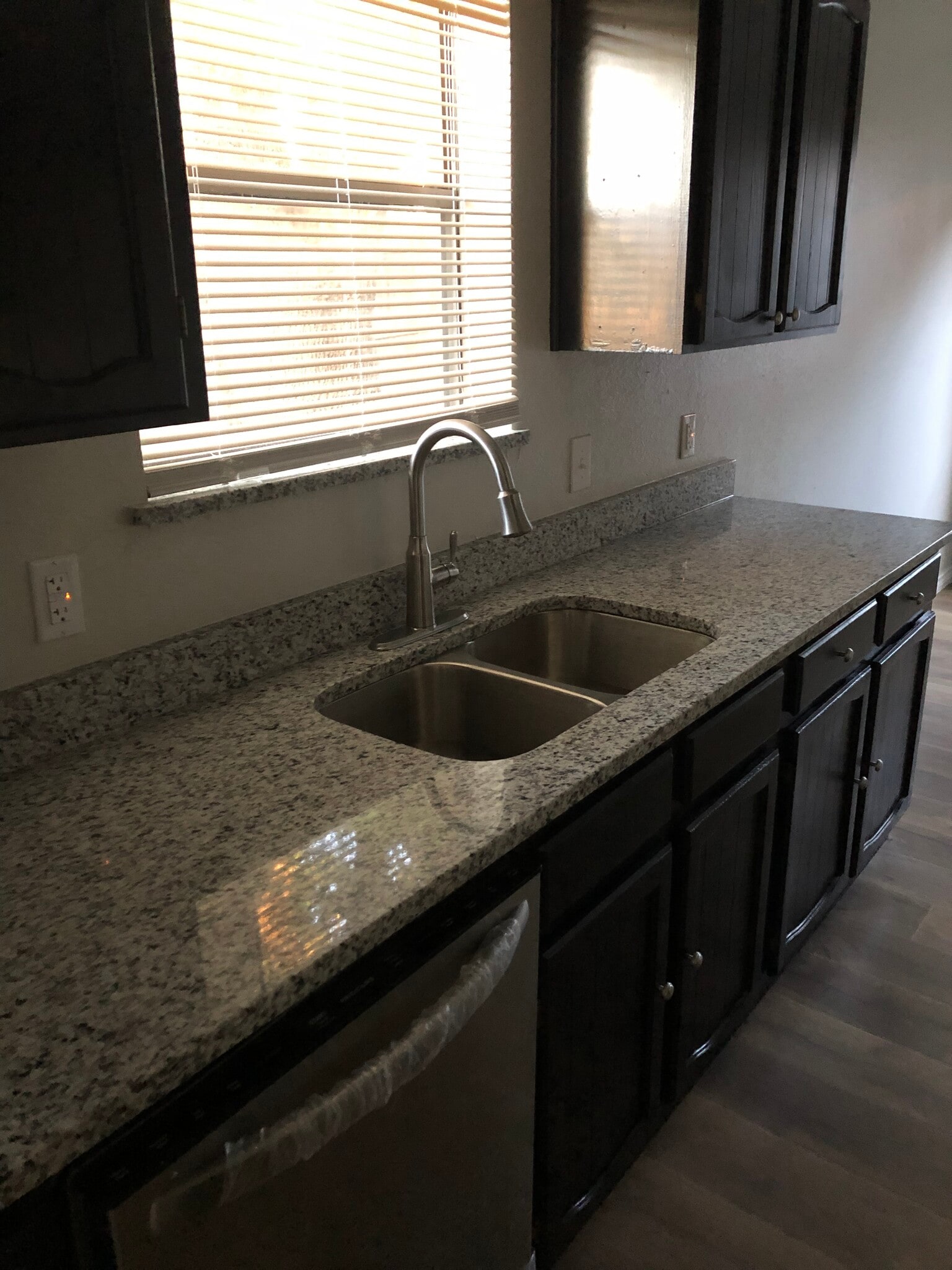 Building Photo - 2801 Woodmont tr