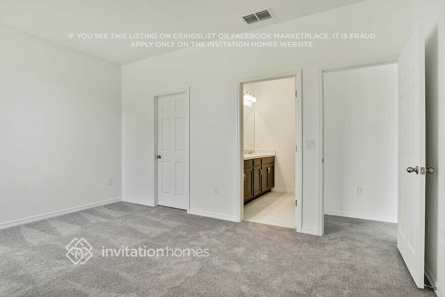 Building Photo - 754 Lucaya Dr
