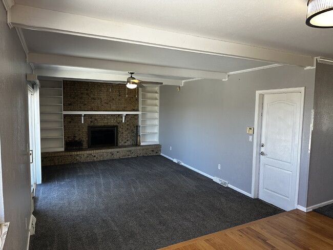 Building Photo - "Spacious 3-Bedroom Retreat with Finished ...