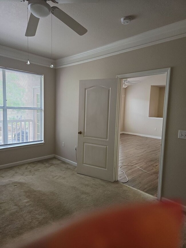 Building Photo - Welcome to this charming 2-bedroom, 2 bath condo in the heart of New Tampa