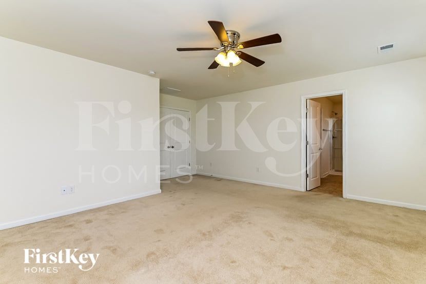 Building Photo - 1431 Hermitage Ln