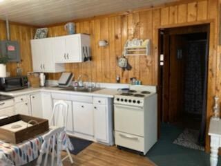 Building Photo - 293 Sumac Ln