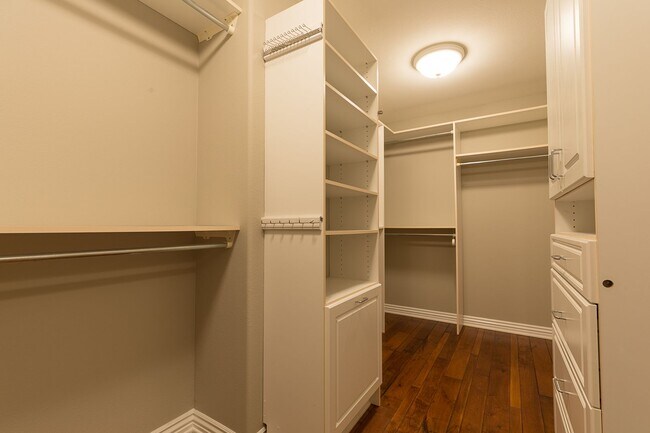 Building Photo - Single Family Golf Course Home for rent in...