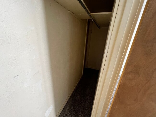 Building Photo - 3 bed 1 bath