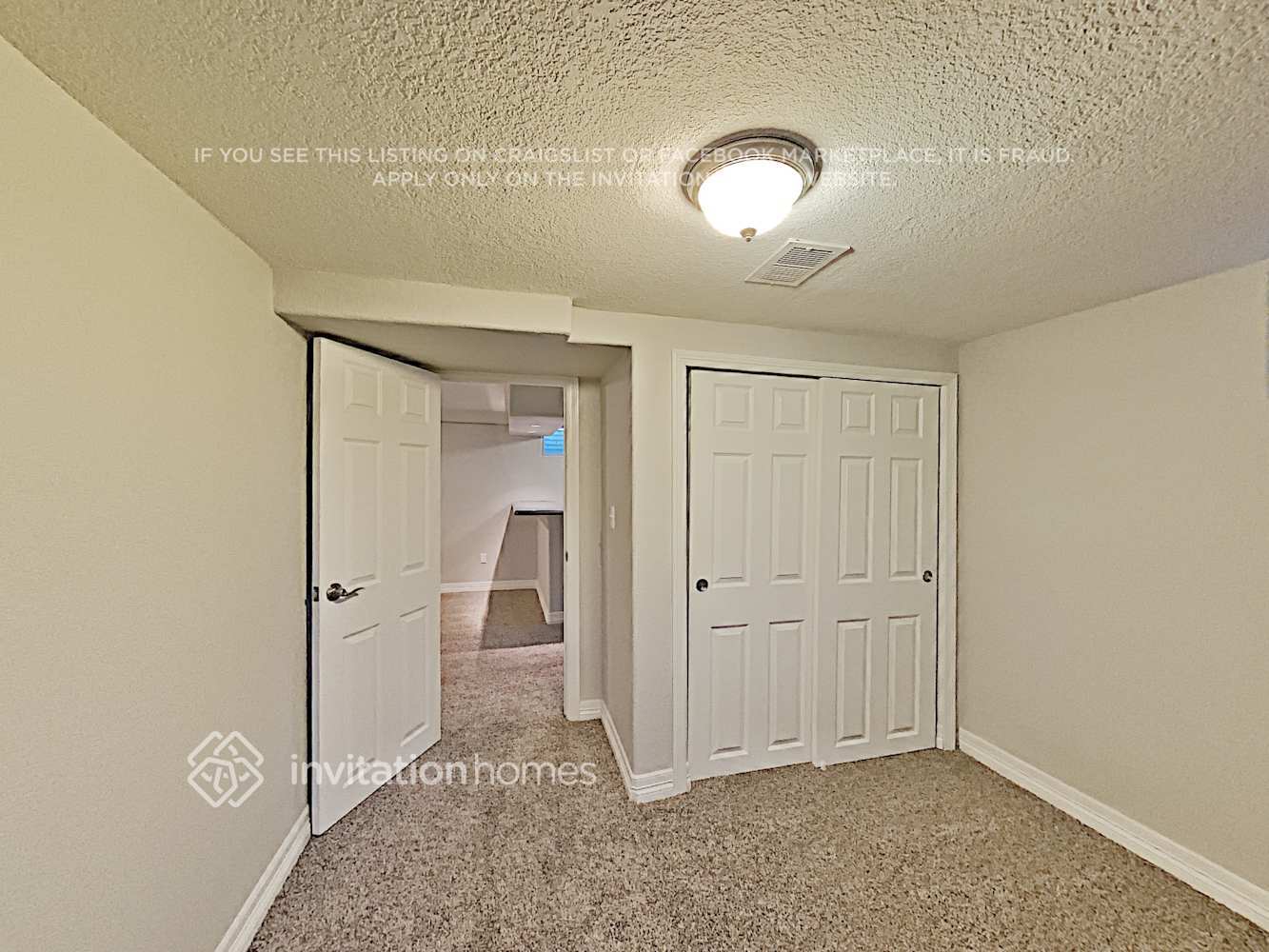 Building Photo - 9137 La Salle Pl