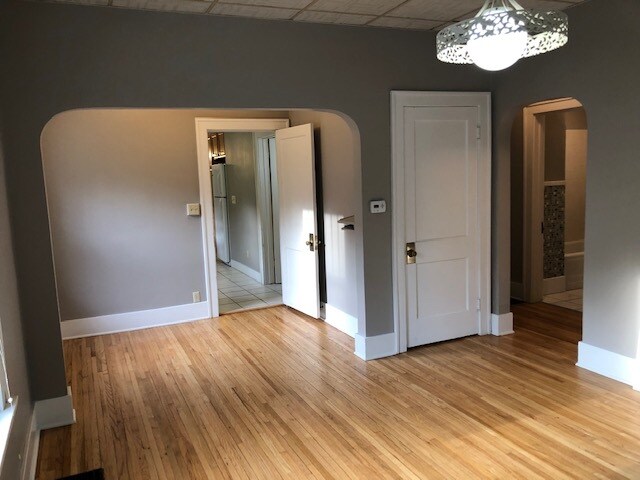 Building Photo - 121 Highland Dr