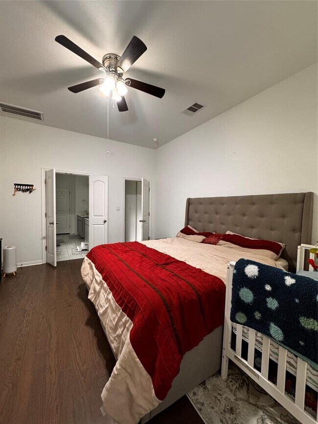 Building Photo - 4444 Arques Ave