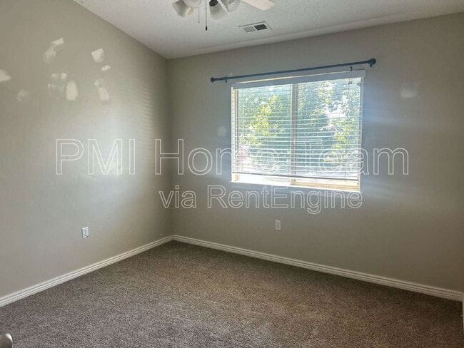Building Photo - 260 Ailee Lane