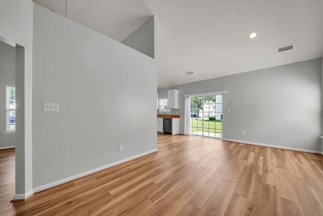 Building Photo - 408 Holmes Blvd