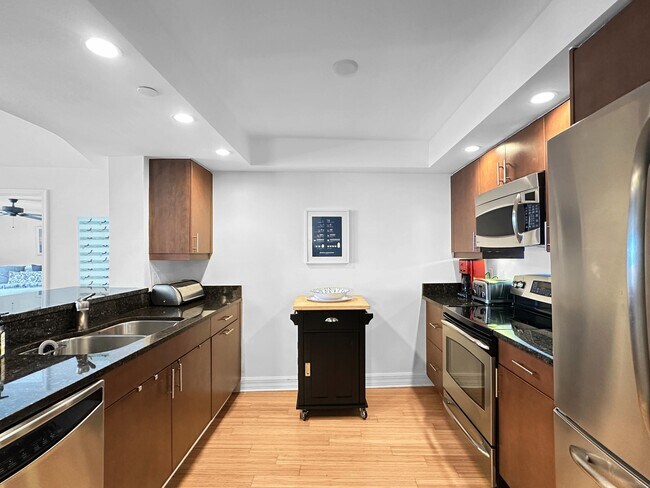 Building Photo - 3000 N Ocean Dr