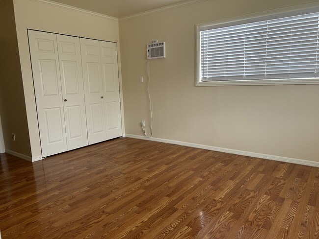 Building Photo - 1332 Maynard Dr