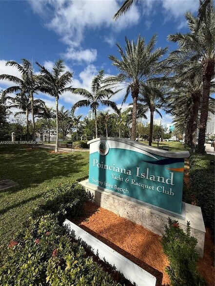 Building Photo - 456 Poinciana Island Dr