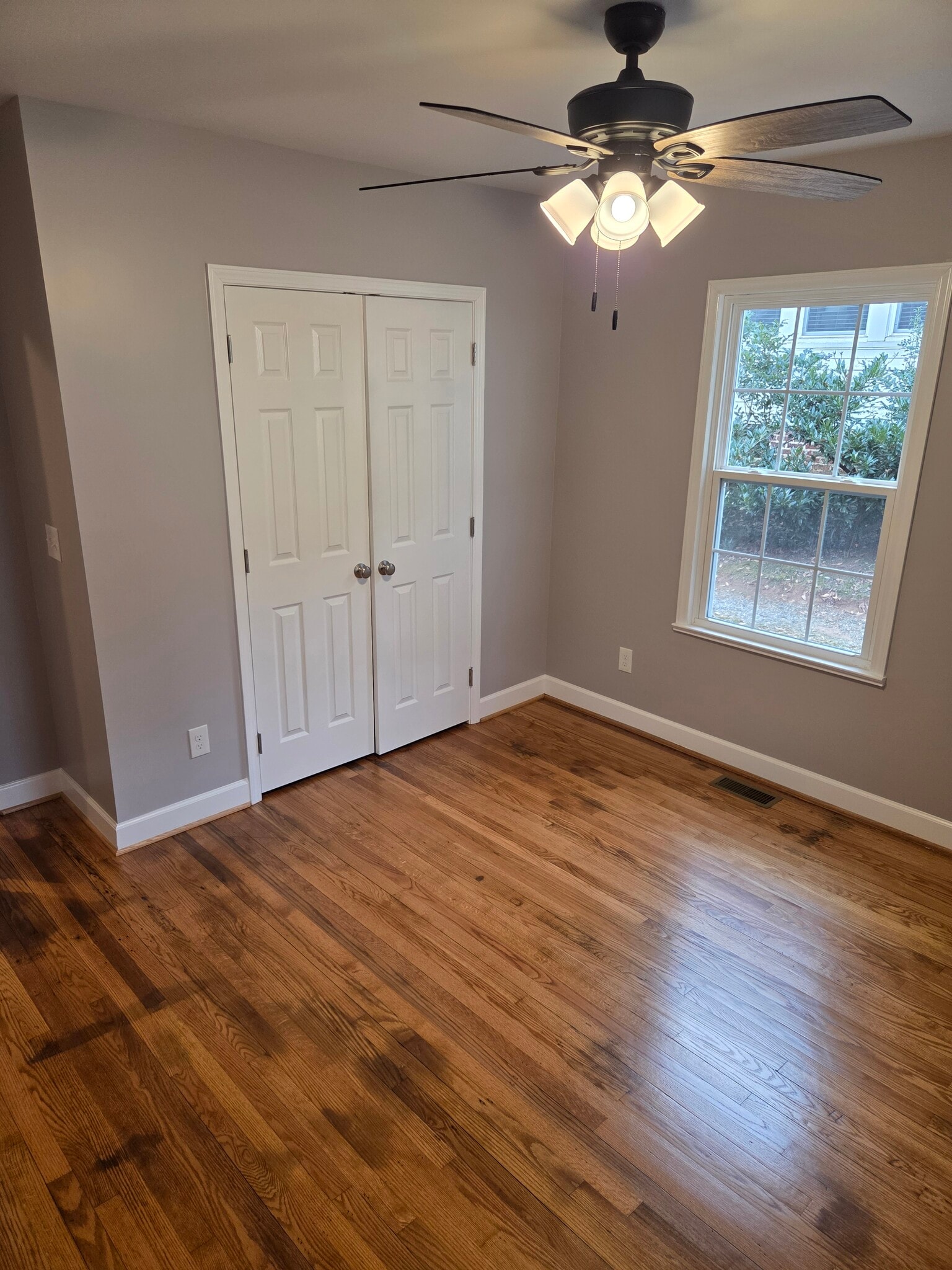 Building Photo - 415 Ford St