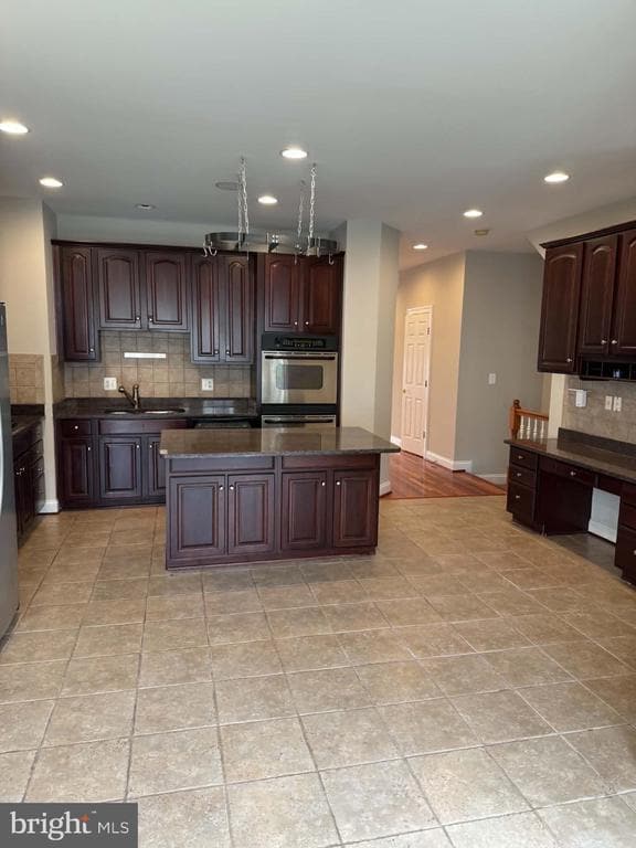 Building Photo - 6912 Witton Cir