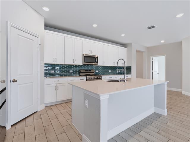 Building Photo - 1608 Barnwood Trce