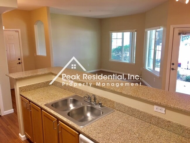 Building Photo - Spacious 2bd/2ba North Natomas Condo