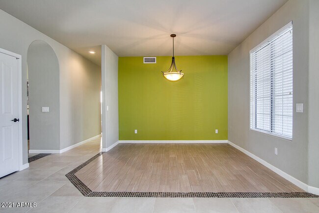 Building Photo - 2460 N 132nd Ave