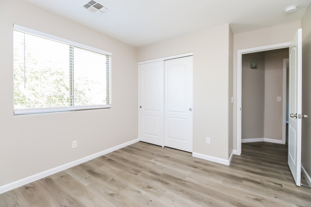 Building Photo - 37766 N Sandy Dr