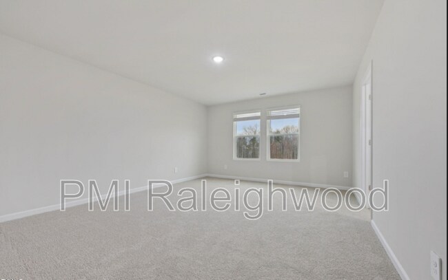 Building Photo - 540 Bridger Dr