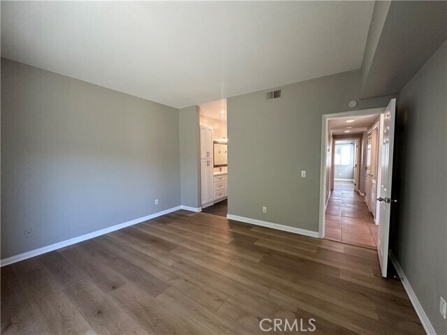 Building Photo - 24482 Lantern Hill Dr