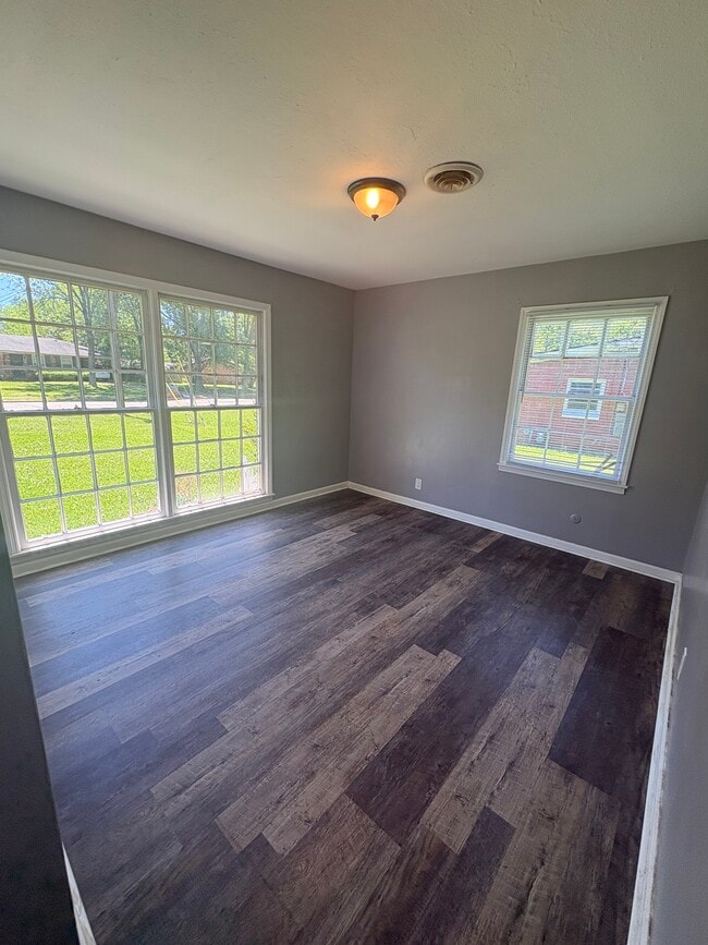 Building Photo - 1219 Biscayne Dr