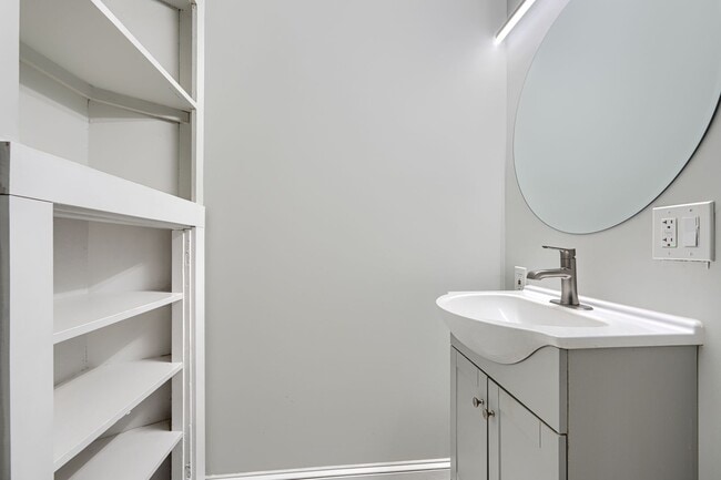 Building Photo - 2417 Maryland Ave