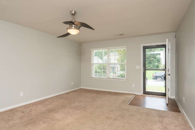 Building Photo - Available July 10th! Immaculate 3-Bedroom Home with Modern Updates