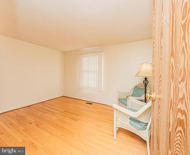 Building Photo - 1803 E Beech Rd