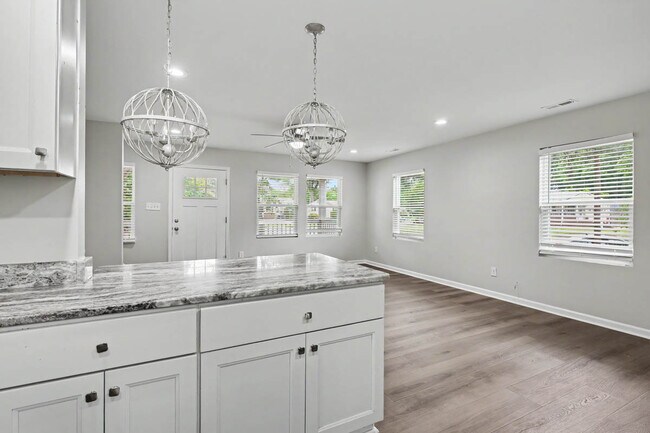 Building Photo - 6324 Grimes Ave