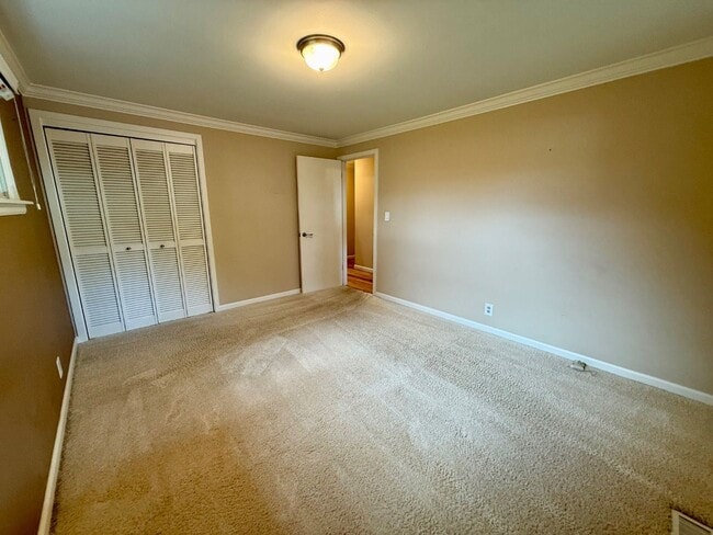 Building Photo - Charming 4-Bedroom Rental in the Heart of Downtown Bothell!