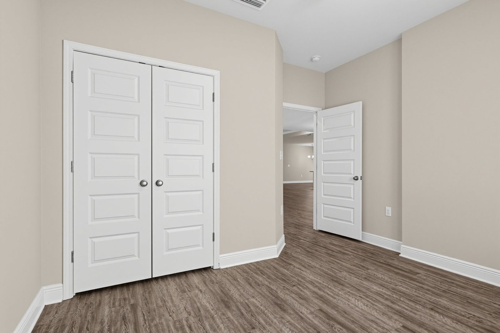 Building Photo - 24848 Smarty Jones Cir