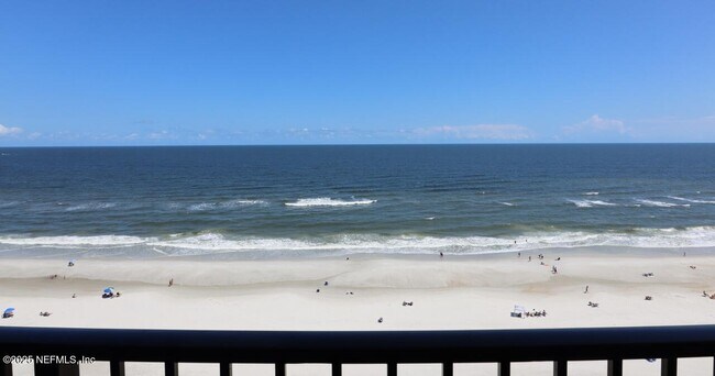 Building Photo - 1301 1st St S