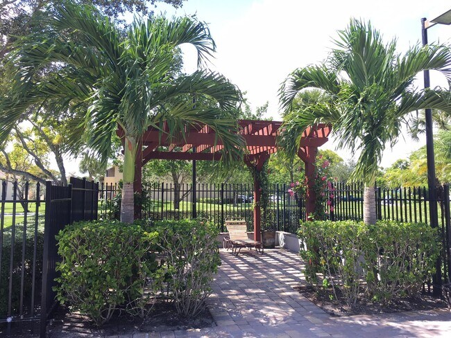 Building Photo - 891 Cypress Park Way